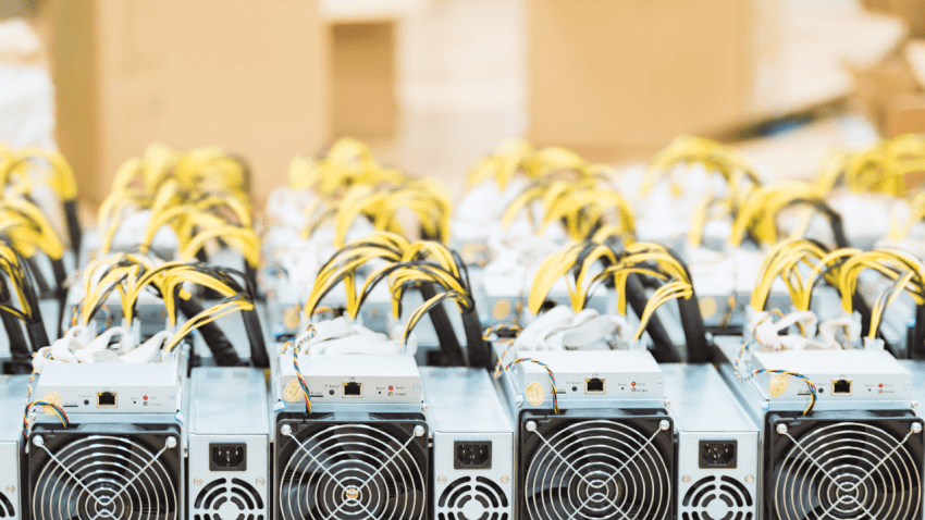 Küçük Ölçekli Bitcoin Madencileri, Yaklaşan Halving’e Işık Saçan Lightning Network ile Güçlendiriliyor 🌩️